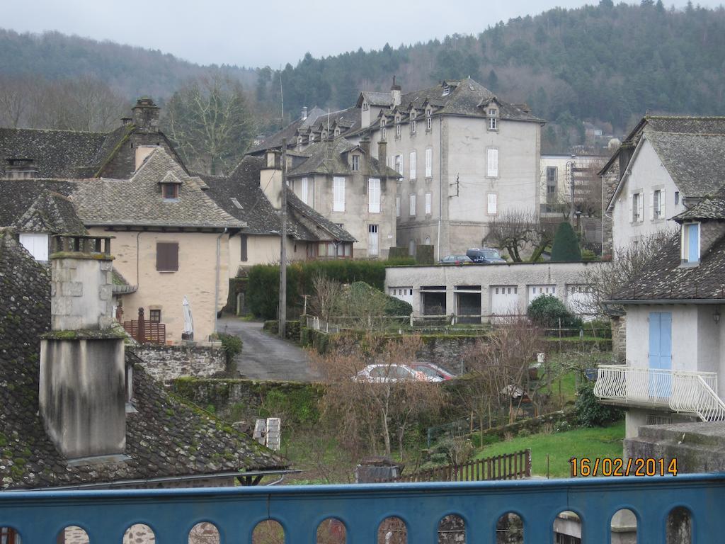 Hotel Le Commerce Neuville Kültér fotó