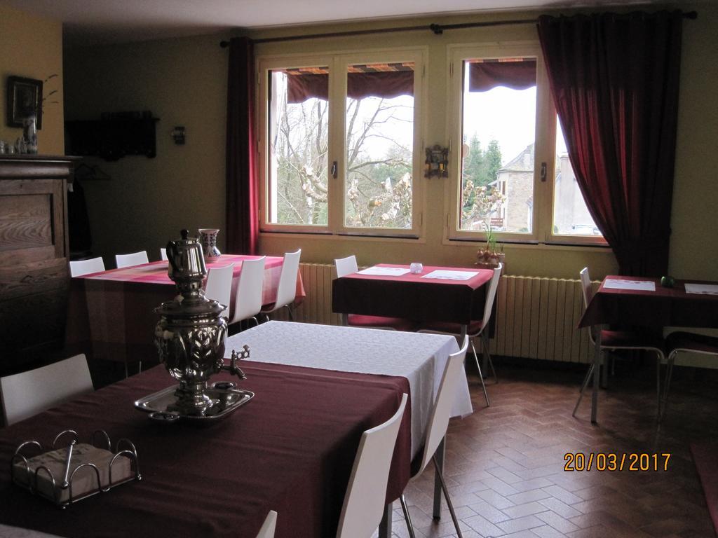 Hotel Le Commerce Neuville Kültér fotó