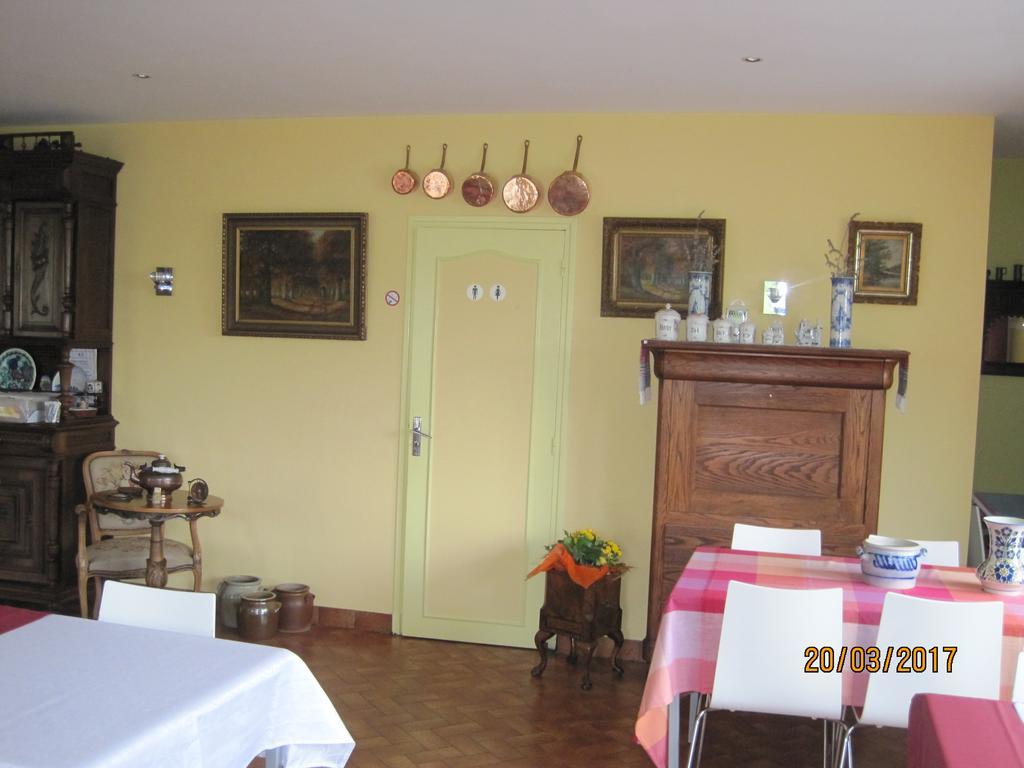 Hotel Le Commerce Neuville Kültér fotó