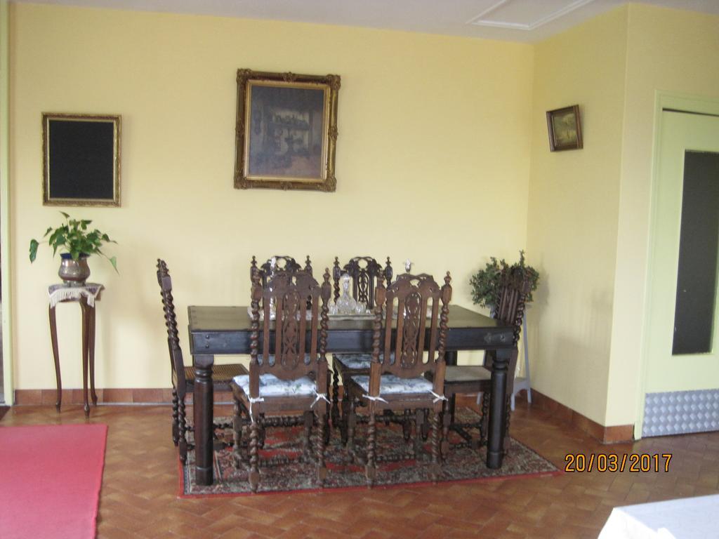 Hotel Le Commerce Neuville Kültér fotó
