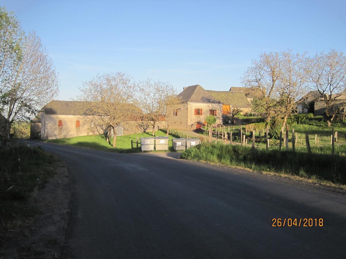 Hotel Le Commerce Neuville Kültér fotó