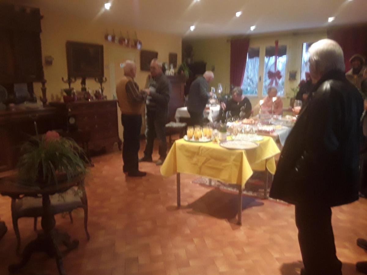 Hotel Le Commerce Neuville Kültér fotó